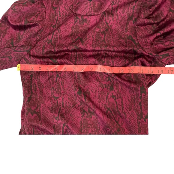 Purple snake print open back mini dress - Picture 9 of 12